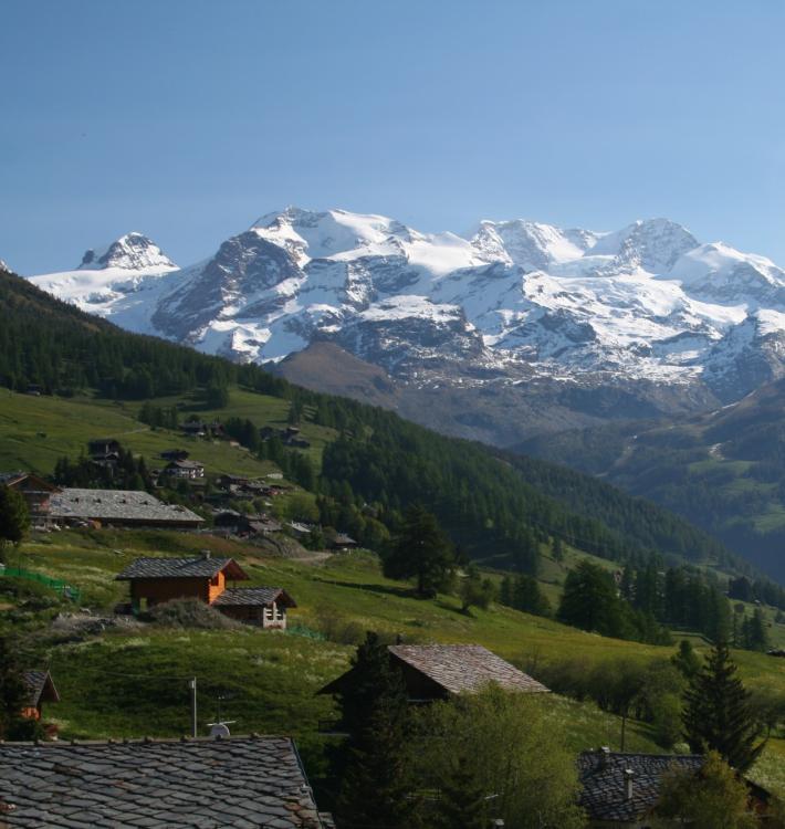 hotelrelaisdesglaciers en july-the-top-month-to-enjoy-the-mountain 020